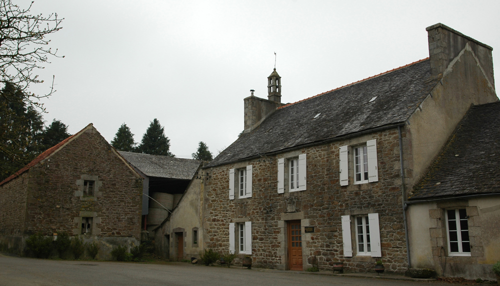 Le chocheton de l'ancienne chapelle de Brezal à Kerizella