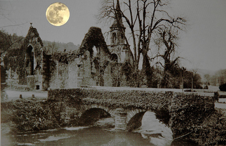 Clair de lune sur l'église de Pont-Christ (montage)