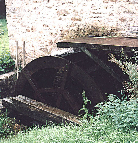 Moulin Barzhig le 27/7/2004 - Photo A. Croguennec moulin Barzhig