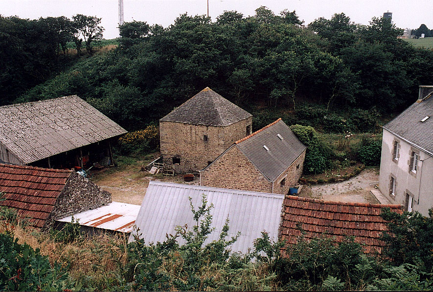 Milin Huz en 2004 Milin Huz en 2004