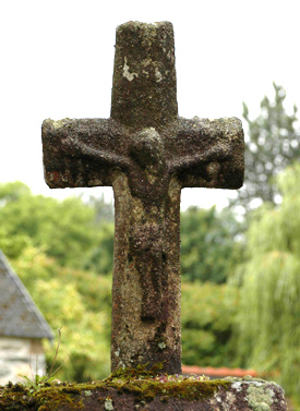 Le sauveur sur sa croix de pierre