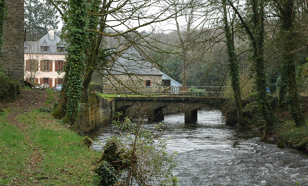 Passerelle de la Roche-Blanche sur l'Elorn