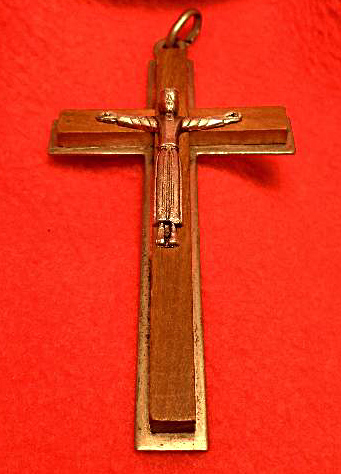Christ de l'église Sainte-Anne de la paroisse Notre-Dame de la Bidassoa