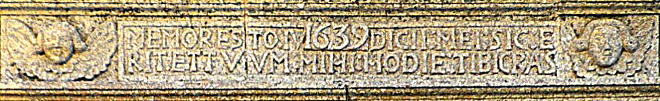 sur la facade