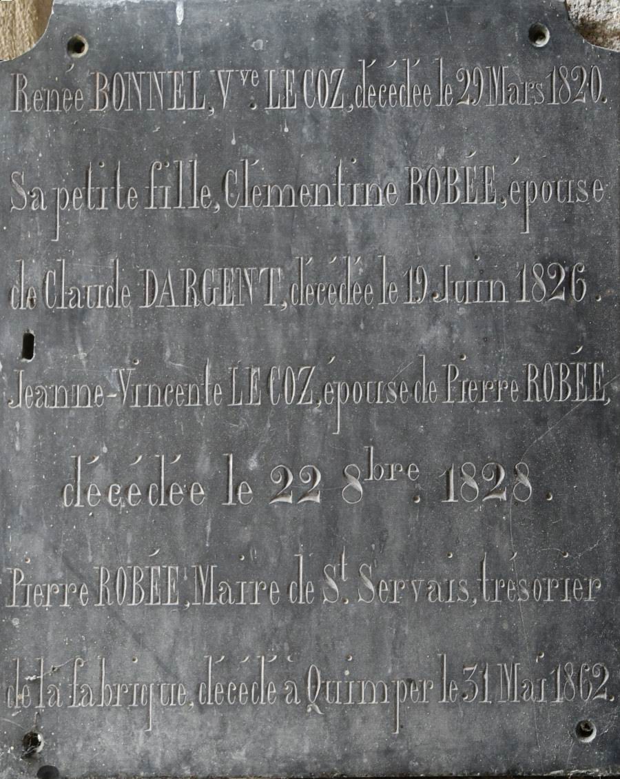 Plaque tombale conservée dans l'ossuaire de Saint-Servais