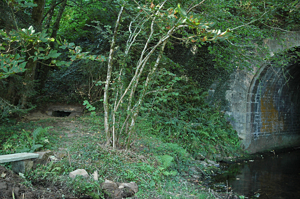 L'aqueduc et le pont, côté amont - Photo A. Croguennec - 27/8/2021