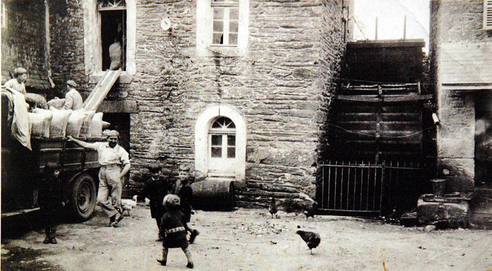 en 1933