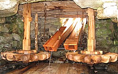 Pirouettes doubles avec arbres en bois, semblables probablement à celles du moulin de Keramer Pirouettes