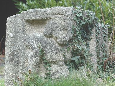 Tête sculptée