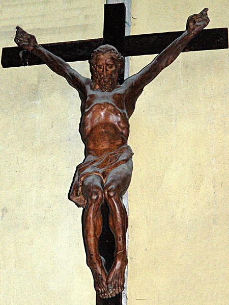 Christ dans l'église St-Houardon