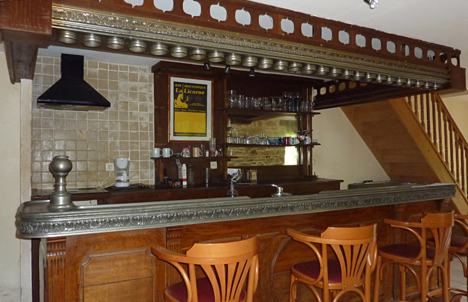 Le bar de la discothèque