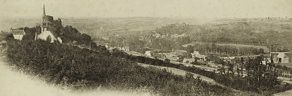 Pont sur le ruisseau de Kerbeneat à droite