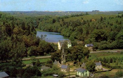 Cliquer sur le village pour agrandir vignette du bourg